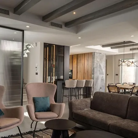 Stunning Home In Brzac Feriehus