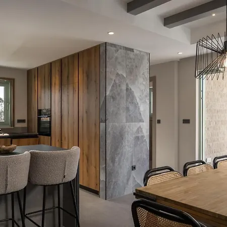 Awesome Home In Brzac *