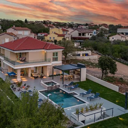 Awesome Home In Brzac Brzac
