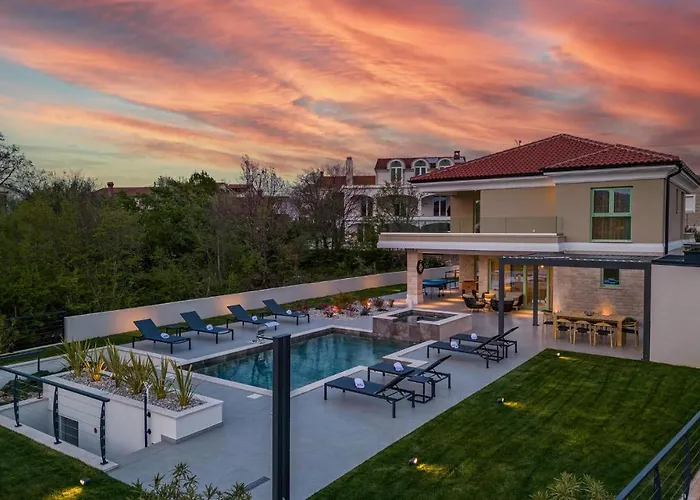 Stunning Home In Brzac